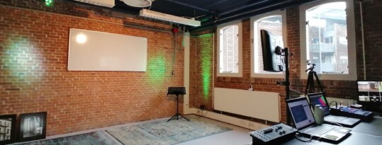 Livestream onderwijs studio