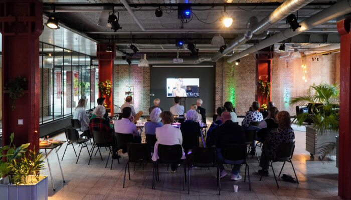 FILMVERTONING ZAAL FILMVERTONING ZAAL